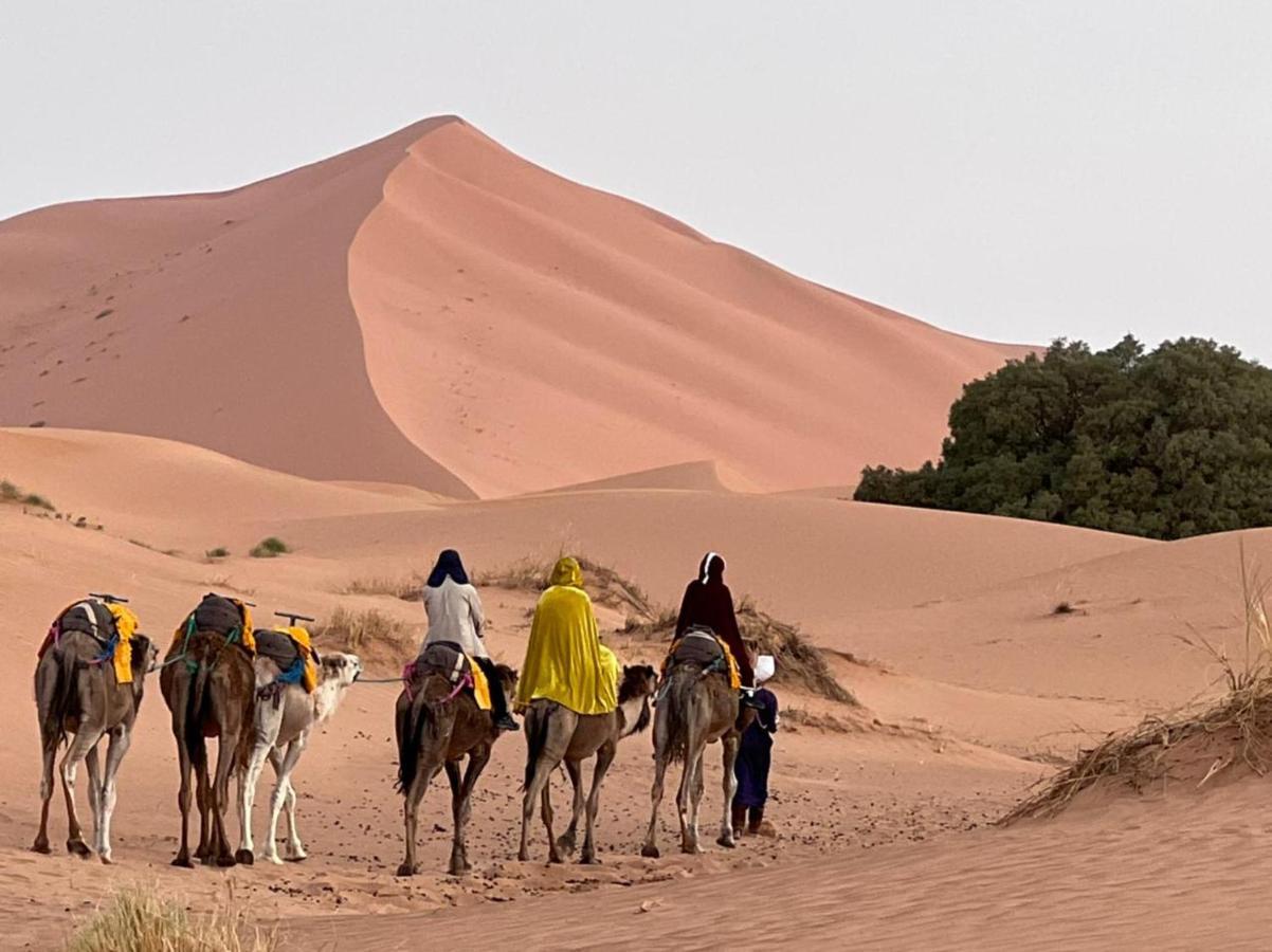 Merzouga Luxury Camp Екстериор снимка