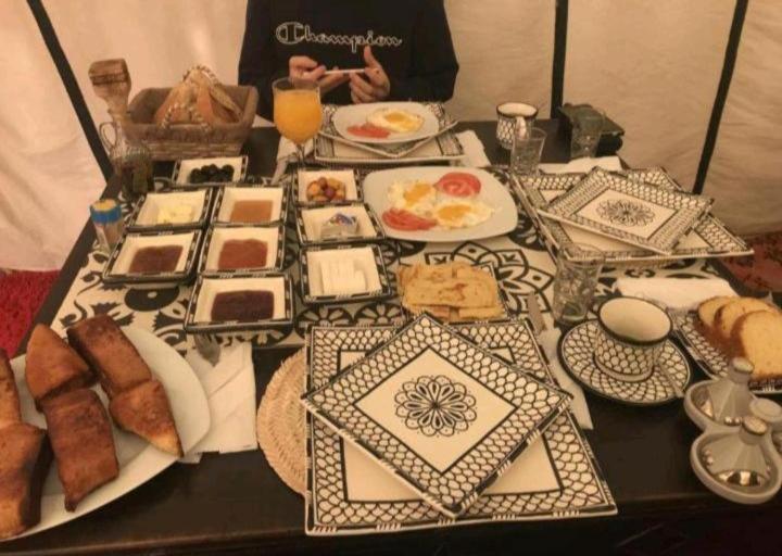 Merzouga Luxury Camp Екстериор снимка